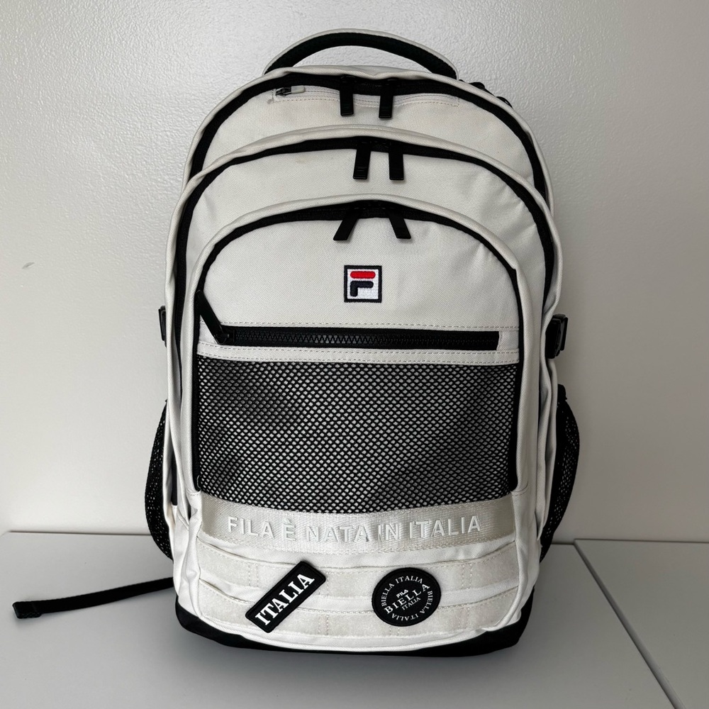 Fila Smart Mesh Unisex Fashion Casual Backpack/Book bag Large Cream/Beige EUC